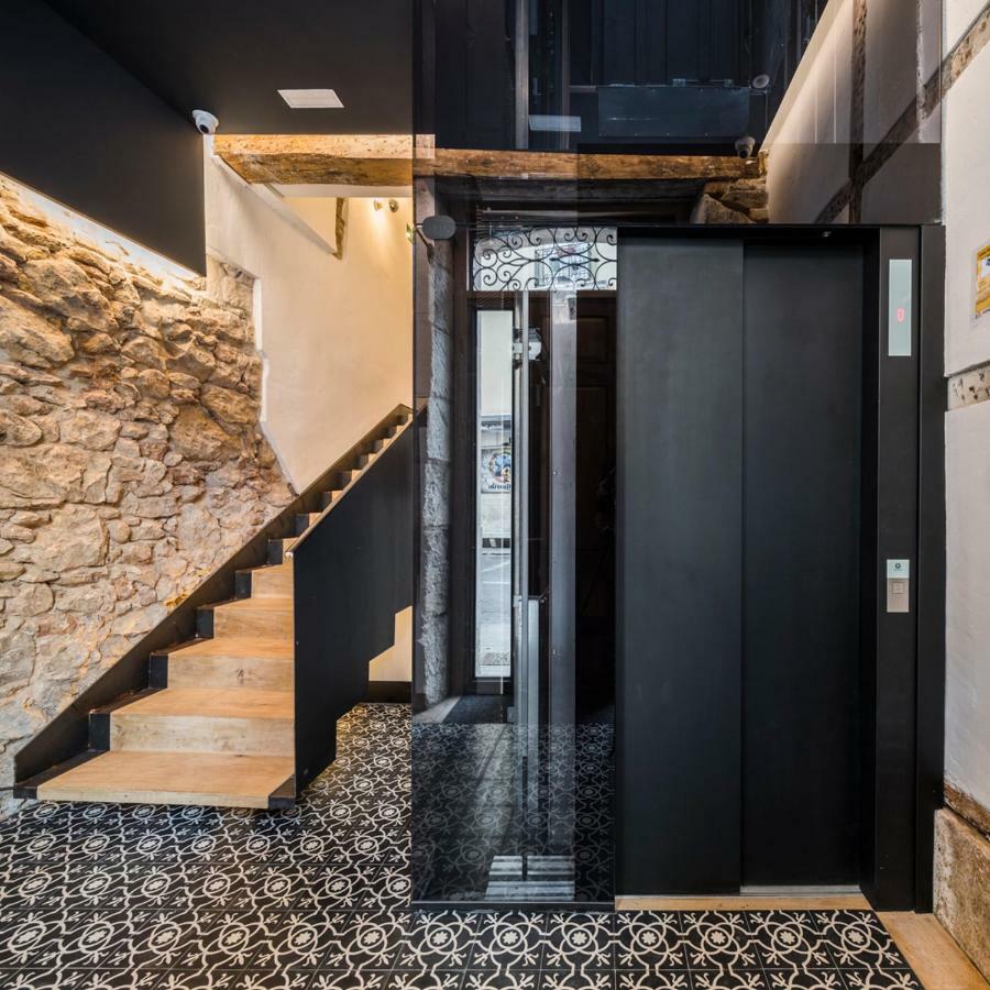 Apartamentos Eleven Rooms Burgo Εξωτερικό φωτογραφία